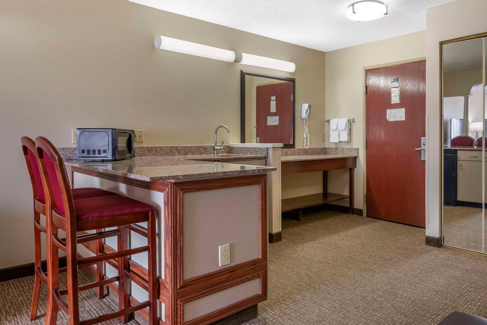 Comfort Suites Grandville - Grand Rapids Sw Екстер'єр фото