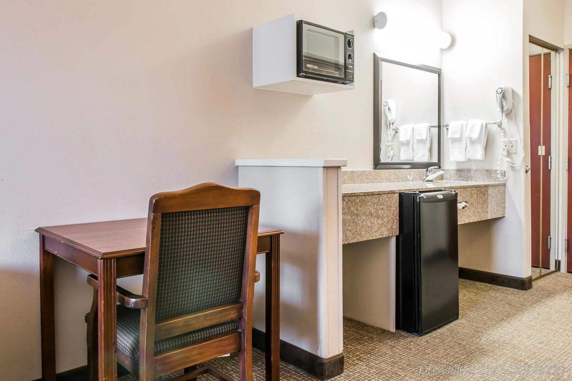 Comfort Suites Grandville - Grand Rapids Sw Екстер'єр фото